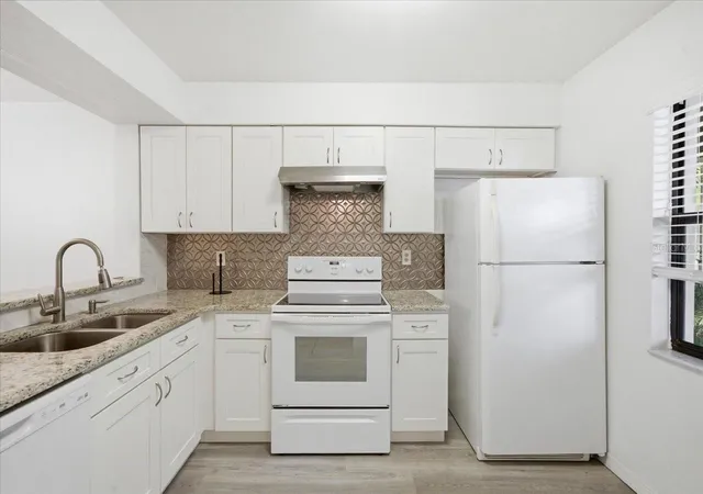 Photo 4 of Condo for sale at 3399 Mermoor Dr #101, Palm Harbor, FL 34685 | MLS# TB8500467 | Listing updated on 2026-09-21