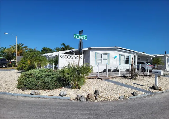 Photo 2 of Manufactured home for sale at 12017 Cartwright Dr, Hudson, FL 34667 | MLS# W7885079 | Listing updated on 2026-09-21