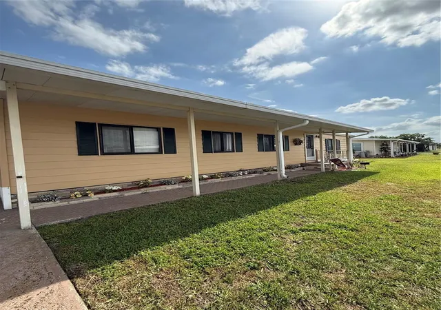 Photo 3 of Manufactured home for sale at 2055 S Floral Ave #175, Bartow, FL 33830 | MLS# L4961302 | Listing updated on 2026-10-17
