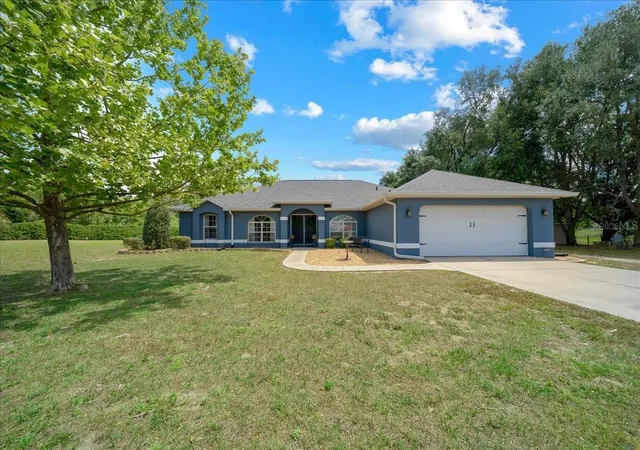 Photo 1 of Single family home for sale at 11985 Se 123rd Avenue, Ocklawaha, FL 32179 | MLS# OM723337 | Listing updated on 2026-09-23