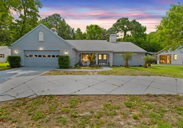 Photo 3 of Single family home for sale at 5 Chinkapin Cir, Homosassa, FL 34446 | MLS# TB8500980 | Listing updated on 2026-09-14