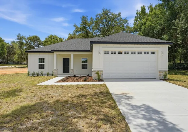 Photo 1 of Sale Pending at 13404 New York Ave, Astatula, FL 34705 | MLS# G5111496 | Listing updated on 2026-10-02