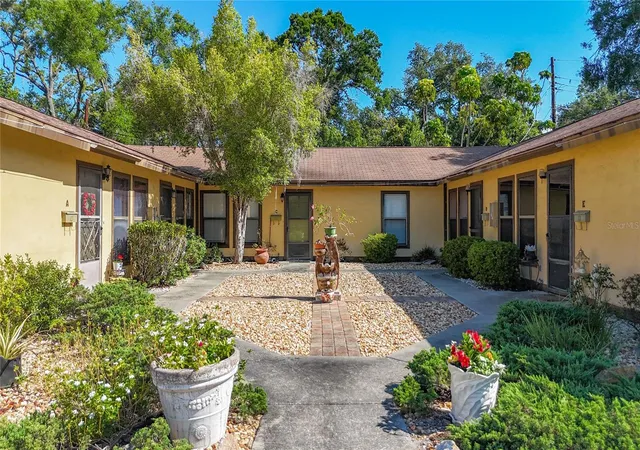 Photo 2 of Condo for sale at 2006 7th Avenue W #B, Bradenton, FL 34205 | MLS# A4691534 | Listing updated on 2026-09-14