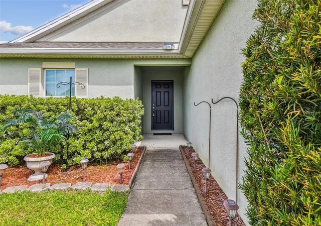 Photo 3 of Single family home for sale at 30821 Water Lily Dr, Brooksville, FL 34602 | MLS# TB8502423 | Listing updated on 2026-10-15