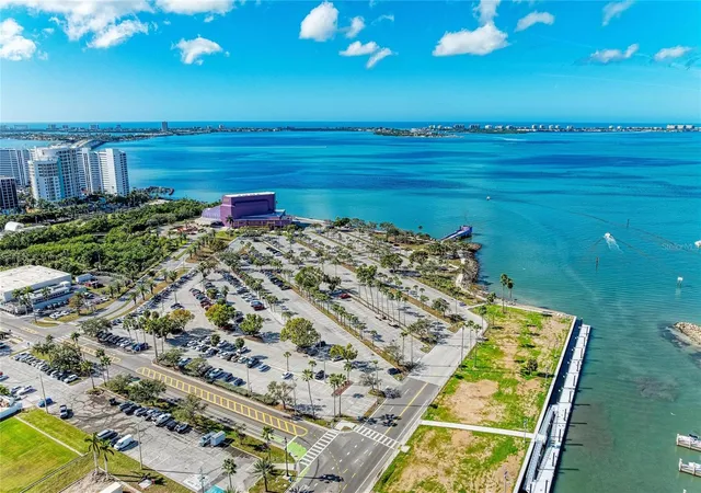 Photo 3 of Condo for sale at 1064 N Tamiami Trl #1304, Sarasota, FL 34236 | MLS# A4691717 | Listing updated on 2026-09-14