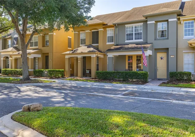 Photo 3 of Townhouse for sale at 12966 Vennetta Way, Windermere, FL 34786 | MLS# S5148828 | Listing updated on 2026-09-09