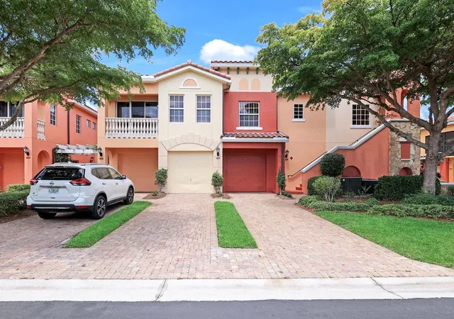 Photo 1 of Condo for sale at 8721 Piazza Del Lago Cir #205, Estero, FL 33928 | MLS# C7525507 | Listing updated on 2026-09-13