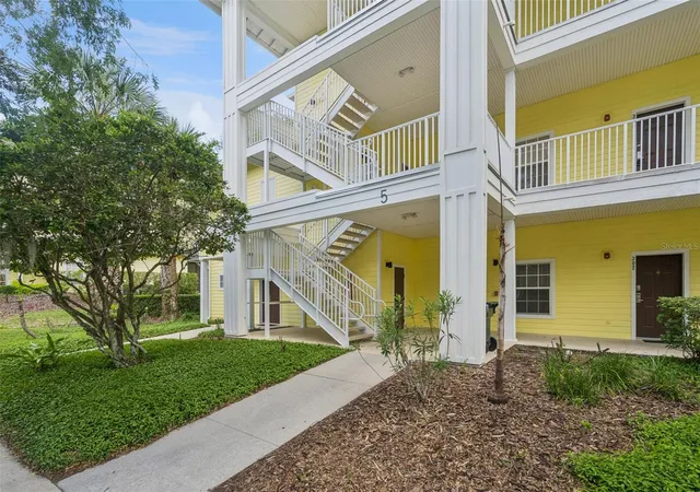 Photo 3 of Condo for sale at 313 Lucaya Loop, Davenport, FL 33897 | MLS# S5148895 | Listing updated on 2026-09-11