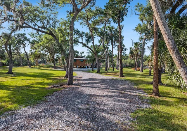 Photo 4 of Single family home for sale at 1326 S Estuary, Crystal River, FL 34429 | MLS# OM723861 | Listing updated on 2026-09-11