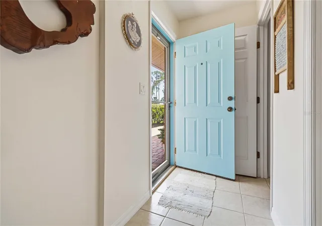 Listing Photo 5 - Condo for sale in building located at 112 Tuscany Villas Dr, EDGEWATER, FL 32141 - Unit #112