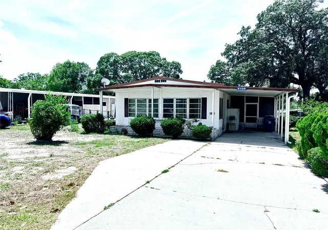 Photo 1 of Manufactured home for sale at 8109 Little Tee Ln, Brooksville, FL 34613 | MLS# TB8504424 | Listing updated on 2026-09-30