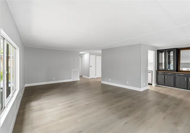 Photo 3 of Manufactured home for sale at 518 W Plantation Blvd, Lake Mary, FL 32746 | MLS# O6404559 | Listing updated on 2026-09-15