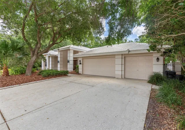Photo 3 of Single family home for sale at 50 Kelleys Trl, Oldsmar, FL 34677 | MLS# TB8504781 | Listing updated on 2026-09-15