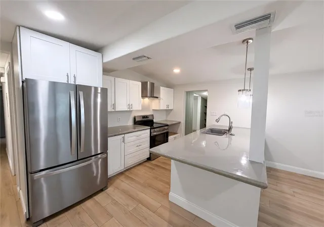 Photo 2 of Sale Pending at 2905 E Chelsea St, Tampa, FL 33610 | MLS# O6404609 | Listing updated on 2026-09-28
