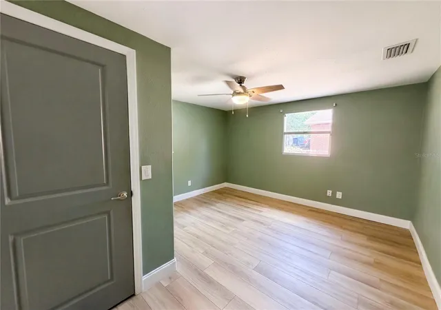 Photo 3 of Sale Pending at 2905 E Chelsea St, Tampa, FL 33610 | MLS# O6404609 | Listing updated on 2026-10-20