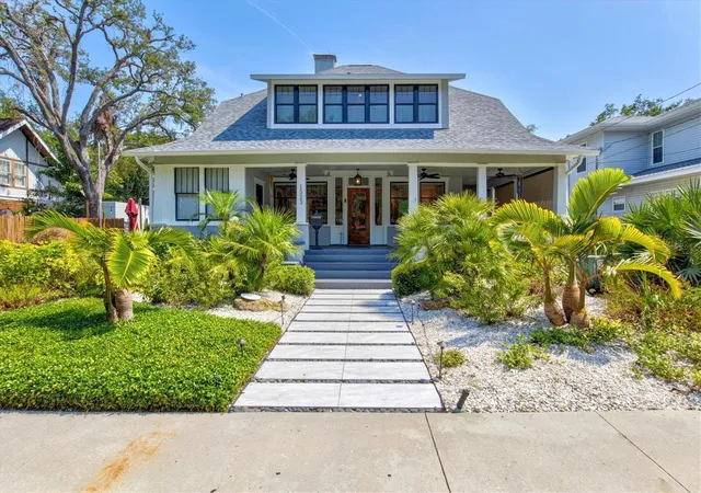 Photo 1 of Single family home for sale at 1523 1st Avenue W, Bradenton, FL 34205 | MLS# A4692483 | Listing updated on 2026-09-15