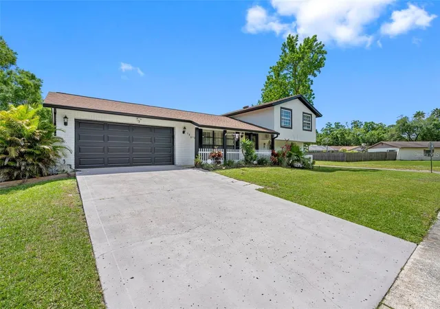 Photo 2 of Single family home for sale at 16513 Silverhill Dr, Tampa, FL 33624 | MLS# TB8505033 | Listing updated on 2026-09-24