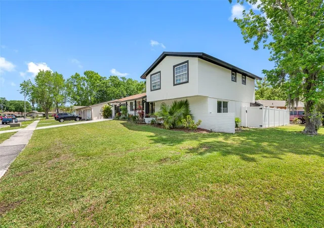 Photo 3 of Single family home for sale at 16513 Silverhill Dr, Tampa, FL 33624 | MLS# TB8505033 | Listing updated on 2026-09-24