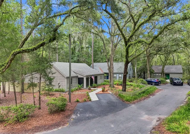 Photo 1 of Single family home for sale at 5201 Sw 86 Terrace, Gainesville, FL 32608 | MLS# GC540072 | Listing updated on 2026-10-06
