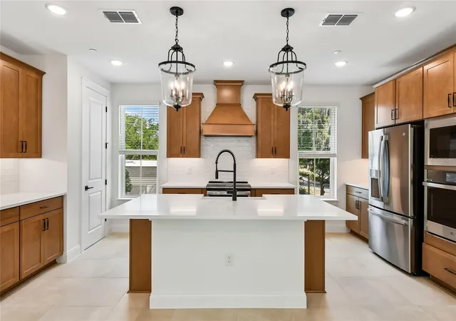 Photo 2 of Sale Pending at 194 Pasquala, Oviedo, FL 32765 | MLS# O6404881 | Listing updated on 2026-09-11