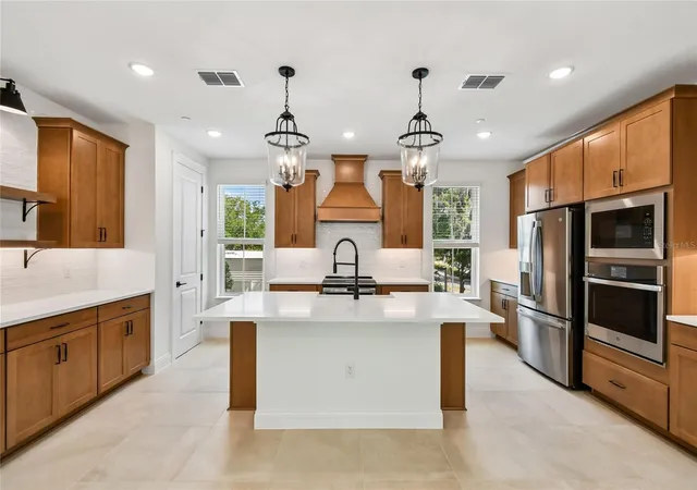 Photo 4 of Sale Pending at 194 Pasquala, Oviedo, FL 32765 | MLS# O6404881 | Listing updated on 2026-09-11