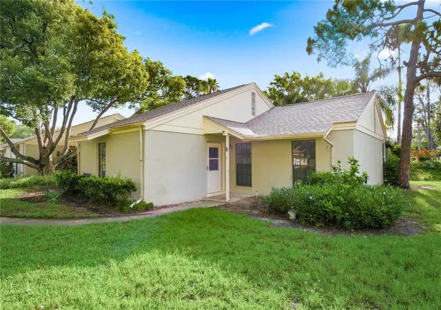 Condo for sale at 18 Windrush Bay Dr, TARPON SPRINGS, FL 34689 | MLS# TB8505229