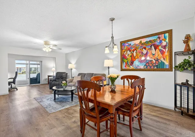 Photo 4 of Condo for sale at 3344 Lake Bayshore Dr #P205, Bradenton, FL 34205 | MLS# A4692772 | Listing updated on 2026-09-15