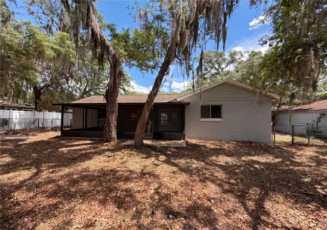 Photo 4 of Single family home for sale at 2768 Galatian Pl, Orlando, FL 32817 | MLS# O6405520 | Listing updated on 2026-10-21