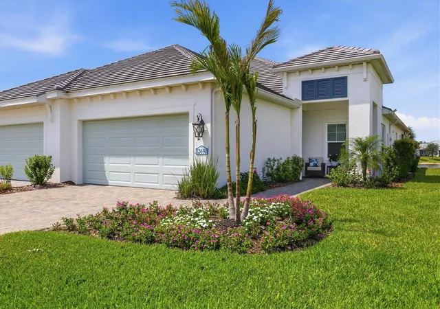 Photo 1 of Single family home for sale at 12650 Palatka Dr, Venice, FL 34293 | MLS# N6144262 | Listing updated on 2026-10-13