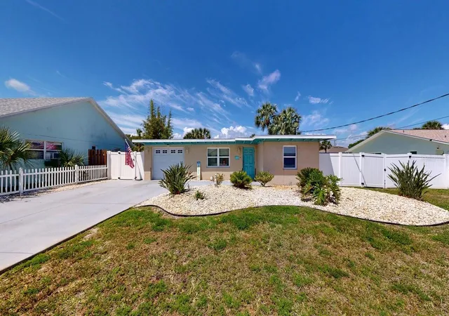 Single family home for sale at 119 N Palmetto Ave, FLAGLER BEACH, FL 32136 | MLS# FC318433