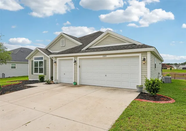 Photo 2 of Single family home for sale at 3315 Dzuro Dr, Oxford, FL 34484 | MLS# G5112159 | Listing updated on 2026-09-10
