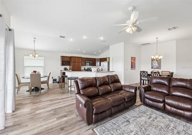 Photo 4 of Single family home for sale at 3315 Dzuro Dr, Oxford, FL 34484 | MLS# G5112159 | Listing updated on 2026-10-03