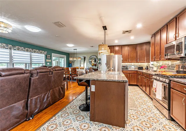 Photo 3 of Single family home for sale at 5233 Hill Dr, Zephyrhills, FL 33542 | MLS# TB8507245 | Listing updated on 2026-10-03