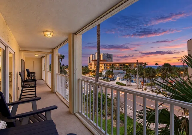 Photo 3 of Condo for sale at 1005 Gulf Blvd #10, Indian Rocks Beach, FL 33785 | MLS# TB8507544 | Listing updated on 2026-10-01