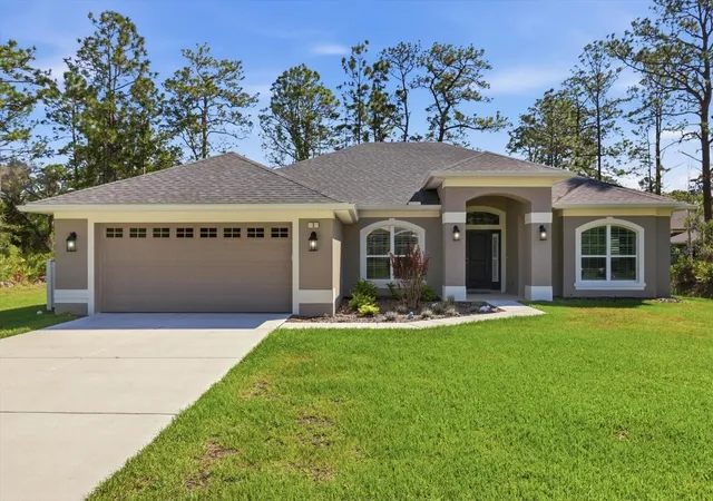 Photo 2 of Single family home for sale at 3 Stokesia Ct, Homosassa, FL 34446 | MLS# TB8507733 | Listing updated on 2026-09-21
