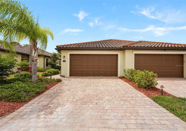 Photo 1 of Single family home for sale at 12055 Amica Loop, Venice, FL 34293 | MLS# A4693365 | Listing updated on 2026-09-13