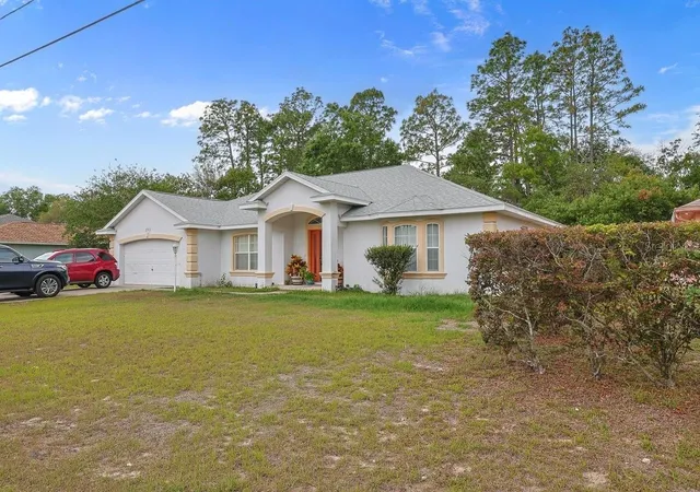 Photo 3 of Single family home for sale at 13536 Sw 81st Circle, Ocala, FL 34473 | MLS# O6407271 | Listing updated on 2026-09-14