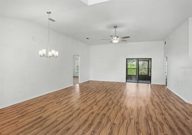 Photo 3 of Single Family Residence at 4750 Abaco Dr, Tavares, FL 32778 | MLS# O6407411 |  | Sold on 2026-10-09