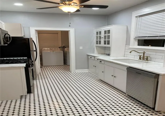 Photo 3 of Multi family home for sale at 5205 N Central Ave, Tampa, FL 33603 | MLS# O6408073 | Listing updated on 2026-09-09