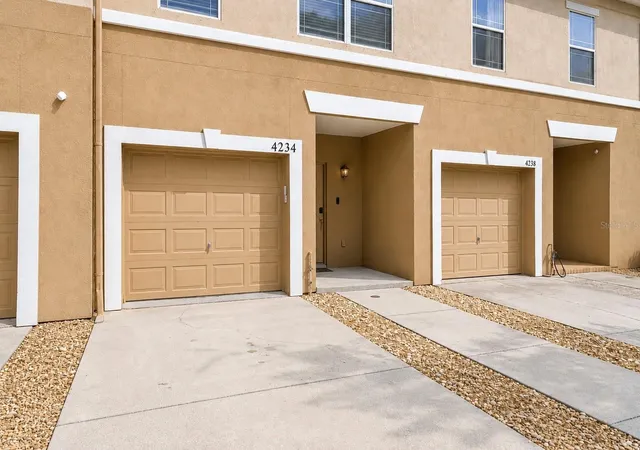 Photo 3 of Townhouse for sale at 4234 Tyler Cir N #102B, Saint Petersburg, FL 33709 | MLS# TB8508993 | Listing updated on 2026-09-10