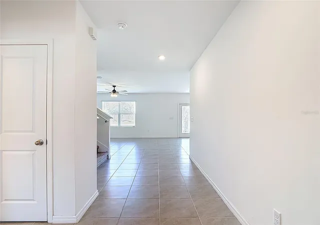 Photo 3 of Single family home for sale at 6969 Faben Ln, Zephyrhills, FL 33542 | MLS# TB8509009 | Listing updated on 2026-10-08