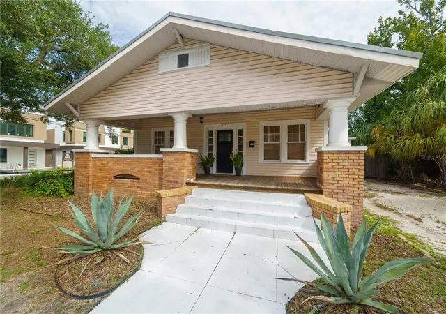 Single family home for sale at 419 W Park Ave, TAMPA, FL 33602 | MLS# TB8509308