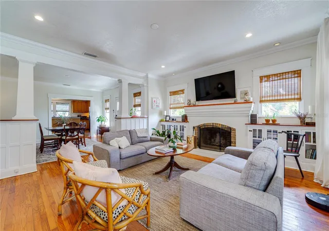 Photo 3 of Single family home for sale at 419 W Park Ave, Tampa, FL 33602 | MLS# TB8509308 | Listing updated on 2026-10-30