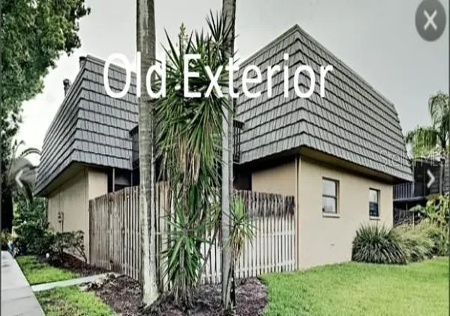 Photo 3 of Townhouse for sale at 14521 Catalina Cir, Seminole, FL 33776 | MLS# TB8509532 | Listing updated on 2026-10-07