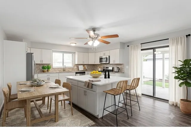Photo 1 of Townhouse for sale at 14521 Catalina Cir, Seminole, FL 33776 | MLS# TB8509532 | Listing updated on 2026-10-07