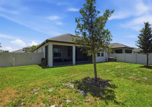 Photo 2 of Single family home for sale at 17135 Shell Bay Dr, Land O Lakes, FL 34638 | MLS# TB8509761 | Listing updated on 2026-10-02