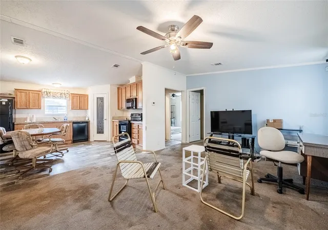 Photo 3 of Manufactured home for sale at 2308 Kay St, Lake Alfred, FL 33850 | MLS# TB8509915 | Listing updated on 2026-10-07
