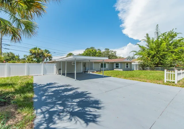 Photo 1 of Single family home for sale at 502 Lexington St, Dunedin, FL 34698 | MLS# TB8509916 | Listing updated on 2026-09-11