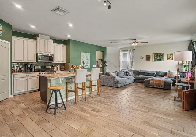 Photo 3 of Single family home for sale at 11609 Fringetree Ct, Riverview, FL 33579 | MLS# TB8510558 | Listing updated on 2026-10-04