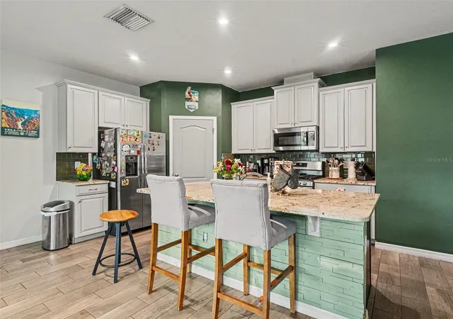 Photo 4 of Single family home for sale at 11609 Fringetree Ct, Riverview, FL 33579 | MLS# TB8510558 | Listing updated on 2026-10-04